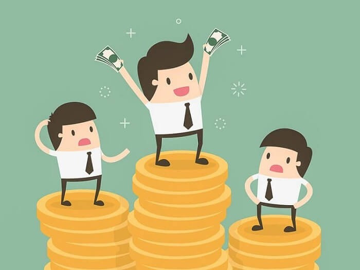 Có thể áp dụng cả hai cơ chế thưởng khi quản lý nhân viên phục vụ