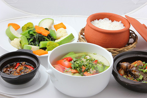 Cơm trưa giảm cân