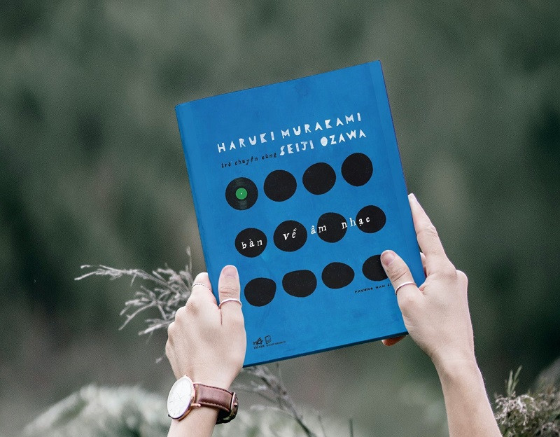Review sách Bàn về âm nhạc – Trò chuyện cùng Seiji Ozawa (Haruki Murakami)