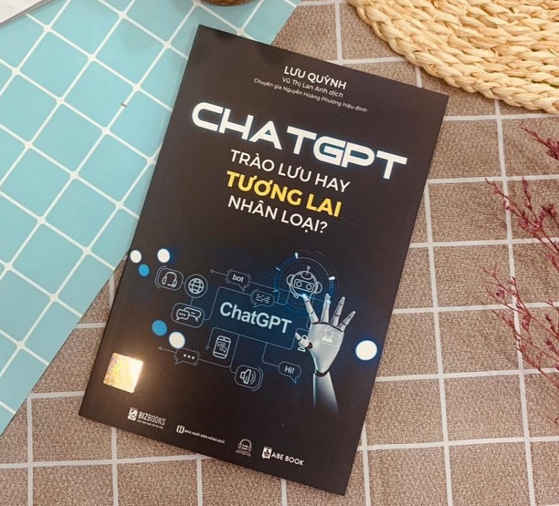 Cuốn sách “Chat GPT - Triển Vọng Hay Thách Thức Cho Nhân Loại?” cung cấp cái nhìn toàn diện về Chat GPT