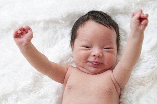 25 bí mật diệu kỳ của trẻ sơ sinh giúp mẹ nuôi con nhàn tênh