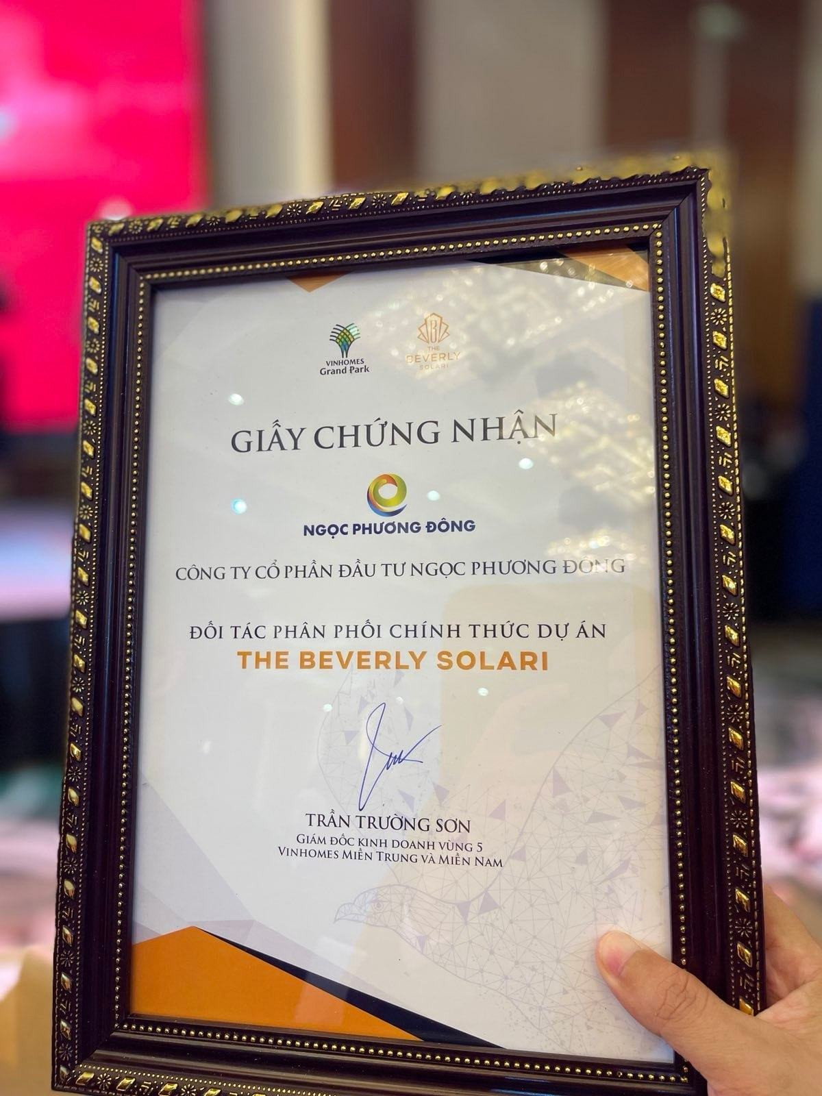 Ngọc Phương Đông – Đại lý phân phối chính thức The Beverly Solari