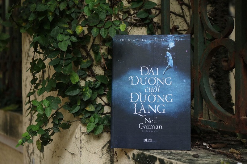 Đại dương cuối đường làng - Neil Gaiman