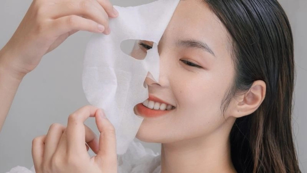 Đắp mặt nạ giúp cung cấp dưỡng chất cho da
