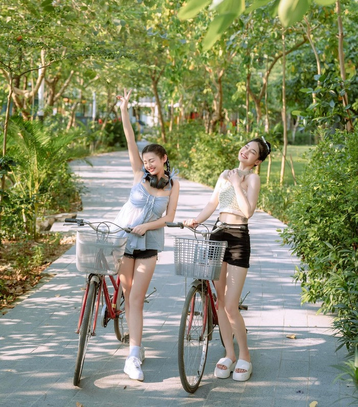 Đạp xe khám phá khách sạn 5 sao ở Ninh Bình