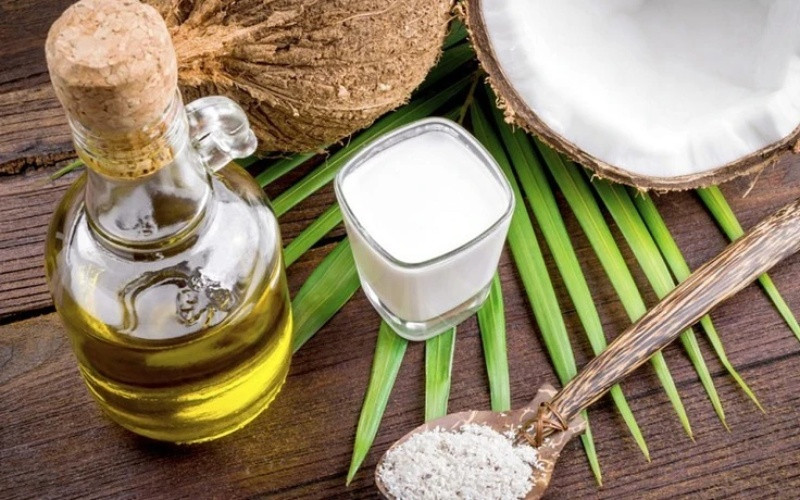 Dầu dừa mang lại làn da mềm mịn