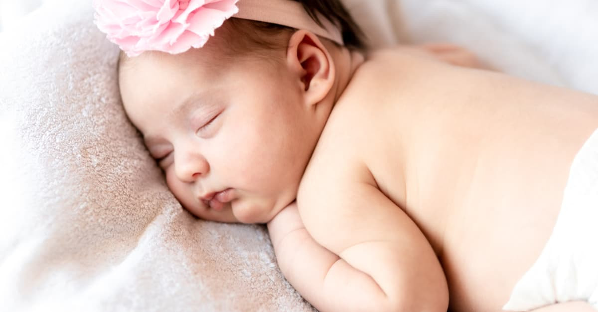6 dấu hiệu lạ nhưng không đáng lo ở trẻ sơ sinh