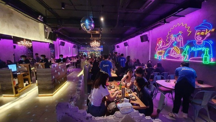 Decor quán nhậu bình dân phong cách trẻ trung