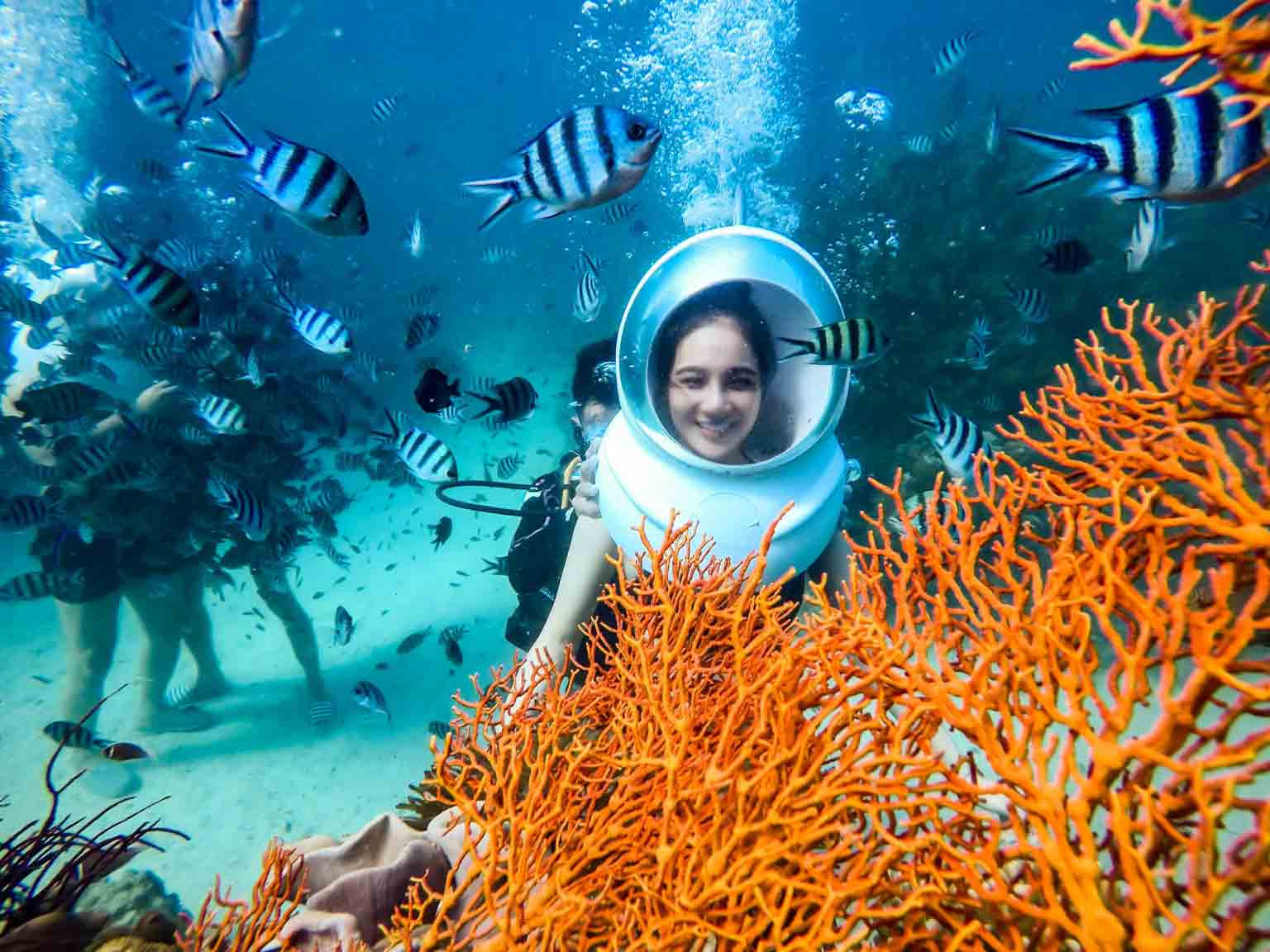 Đi bộ dưới đáy biển - Seawalker