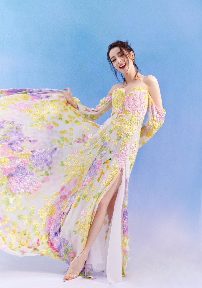 Địch lệ nhiệt ba váy maxi