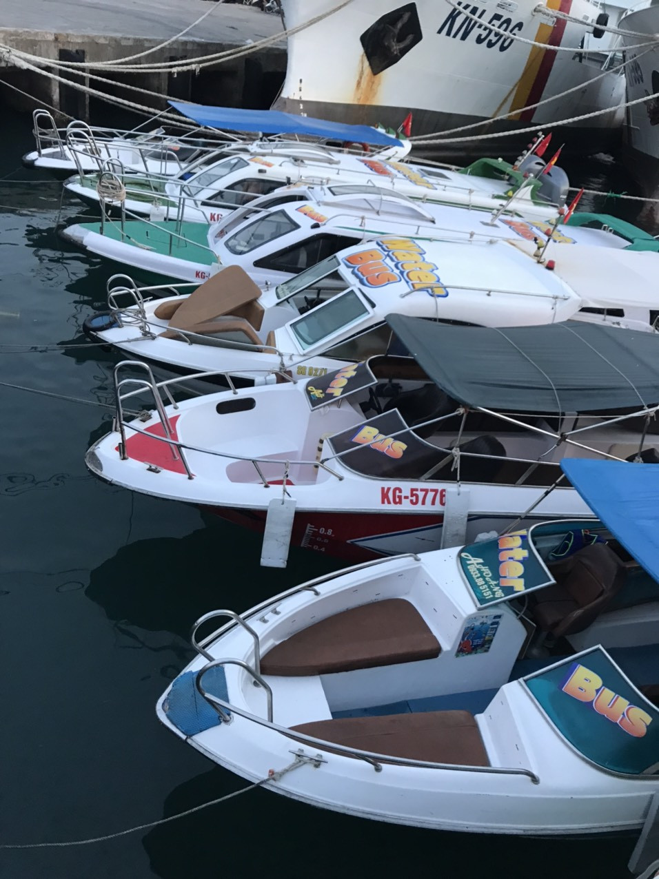 Đội Tàu của John's Tours