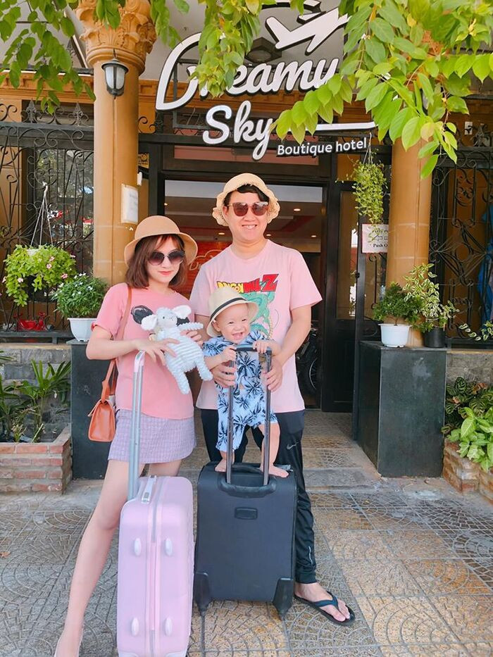 Dreamy Sky - Airport View Boutique