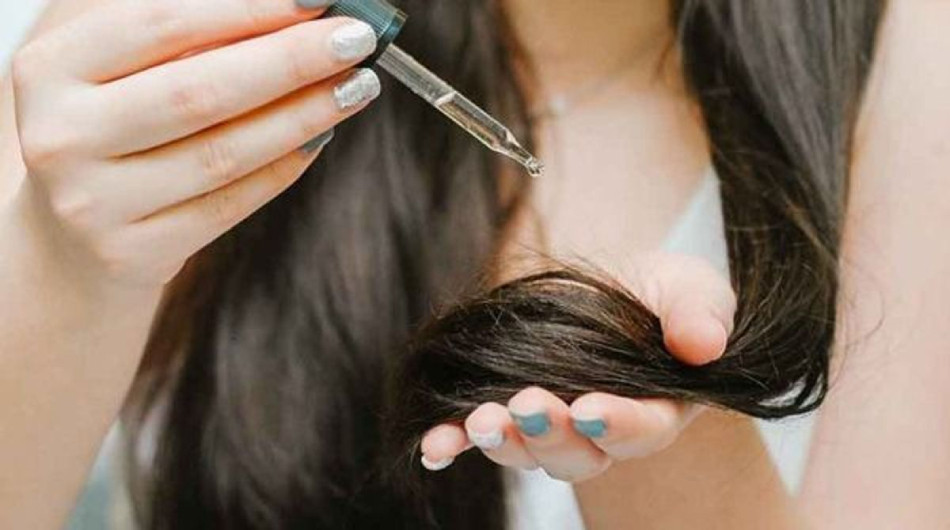 Dưỡng ẩm cho tóc duỗi thường xuyên