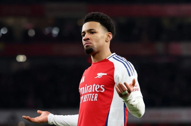 Sai lầm của Arteta khiến Arsenal bất lợi trong cuộc đua vô địch Premier League