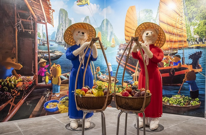 Gấu Teddy phiên bản chợ nổi Việt Nam