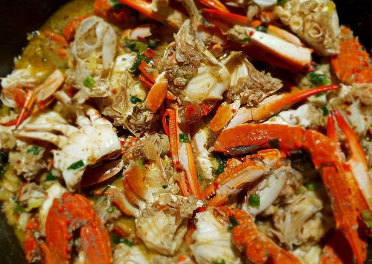 Ghẹ Phú Quốc xào tỏi
