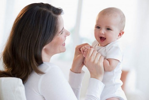 9 cách dùng ngôn ngữ tích cực giúp trẻ nên người