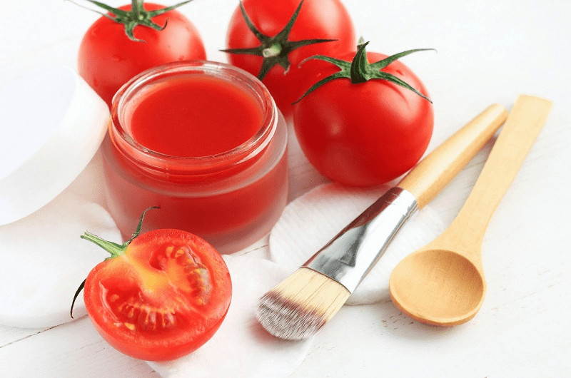 Giữ ẩm cho da mặt bằng cà chua