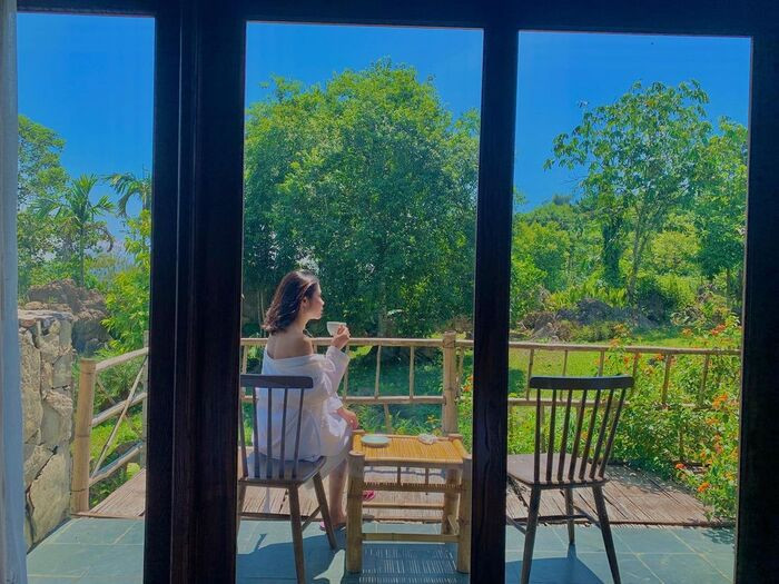 Góc ban công thơ mộng tại Bakhan Village Resort