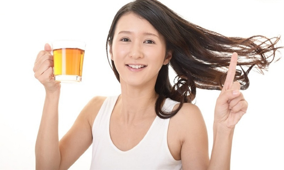 Gội đầu bằng bia có cần gội lại bằng dầu gội không?