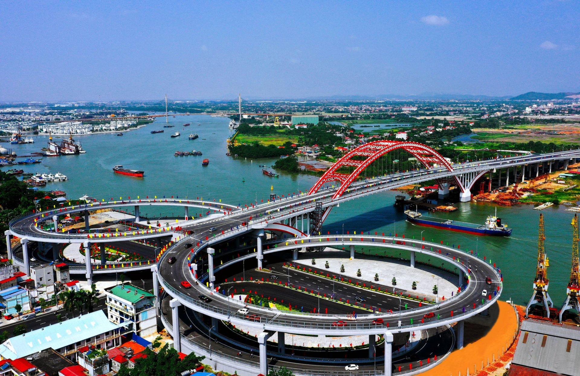 Hạ tầng giao thông Hải Phòng hiện đại