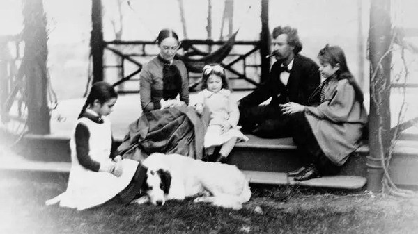 Hậu Duệ Của Mark Twain