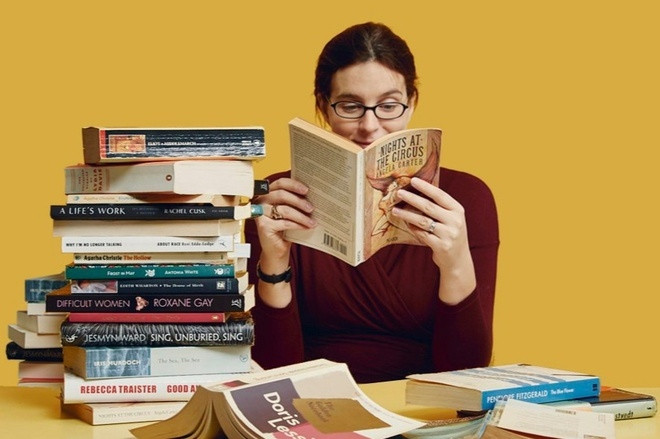 Sách tham khảo là gì? Lợi ích của việc học sách tham khảo