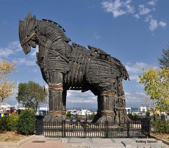 Hình ảnh chú ngựa thành Troy được phục dựng