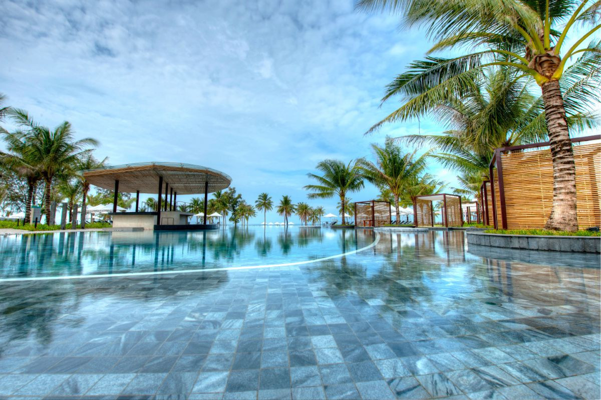 Hồ bơi vô cực SOL By Meliá Phú Quốc