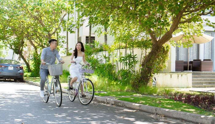 Hoạt động đạp xe tại The Ocean Villa