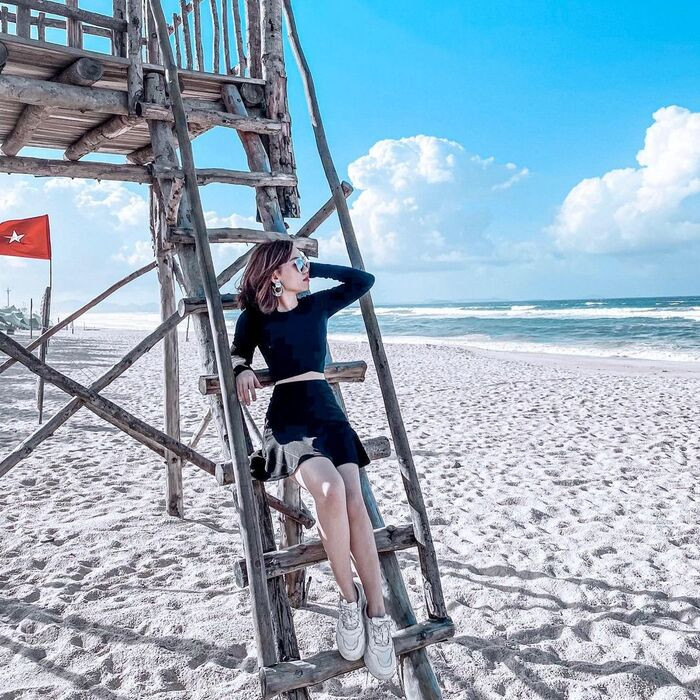 Hoạt động tắm biển thú vị tại Stelia Beach Resort Phú Yên