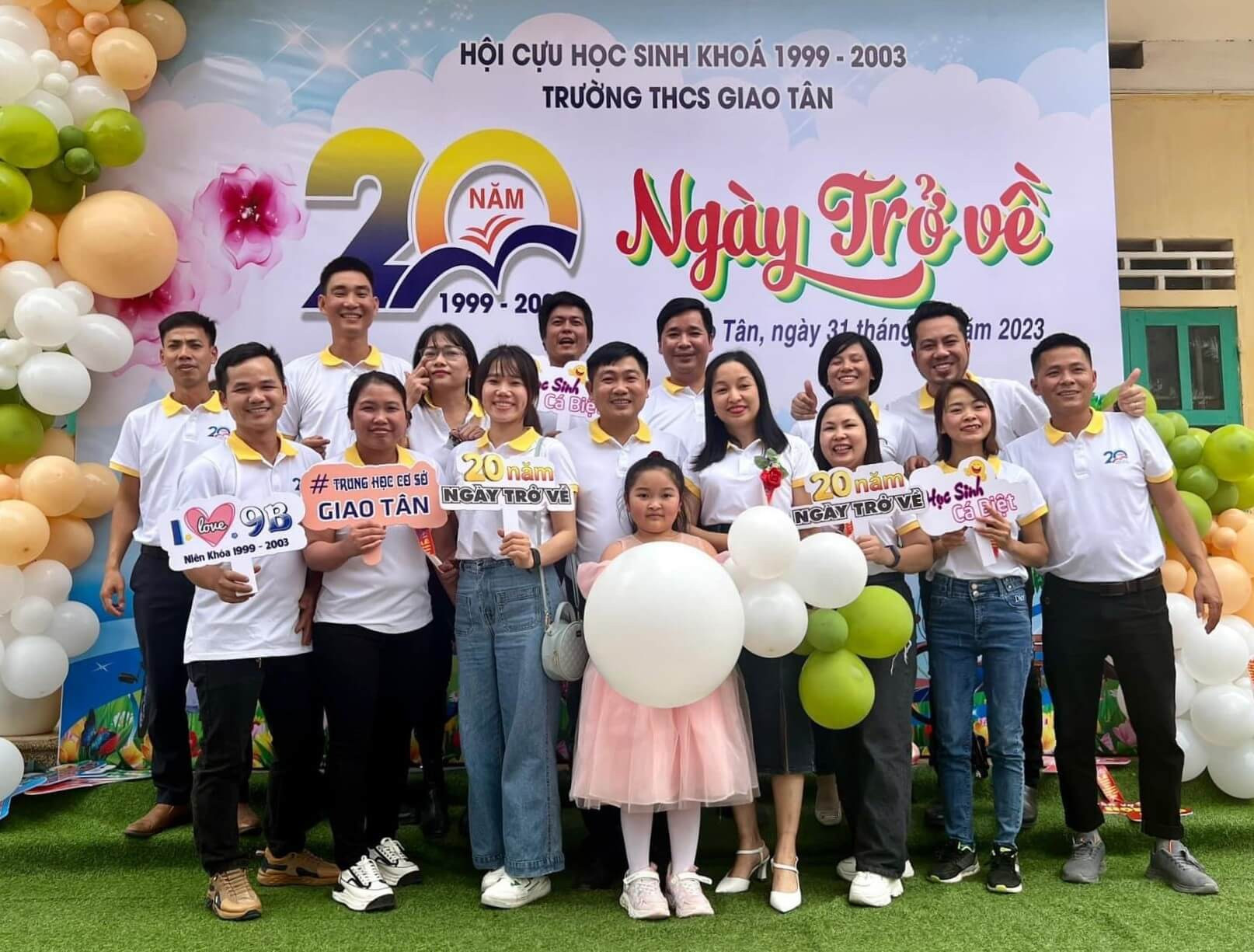 Họp lớp 20 năm