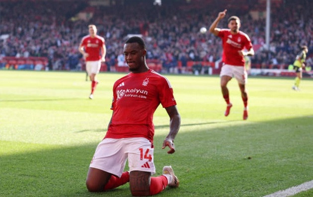 Nottingham Forest 1-0 Man City: Cú đấm bất ngờ; Haaland vật vờ, không dứt điểm trúng đích