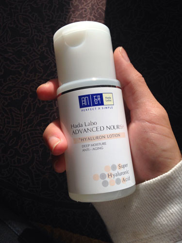 Hyaluronic Acid dạng thoa trên da