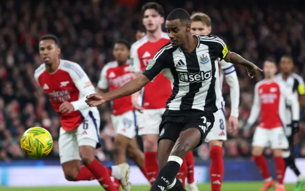 Les Ferdinand gợi ý chữ ký sẽ giúp Arsenal vô địch Premier League