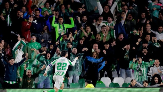 Isco tỏa sáng với bàn thắng quyết định
