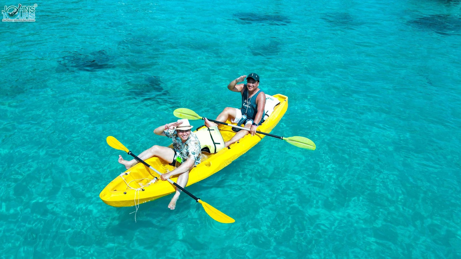 Kayak tại Đảo May Rut Trong, Phú Quốc.