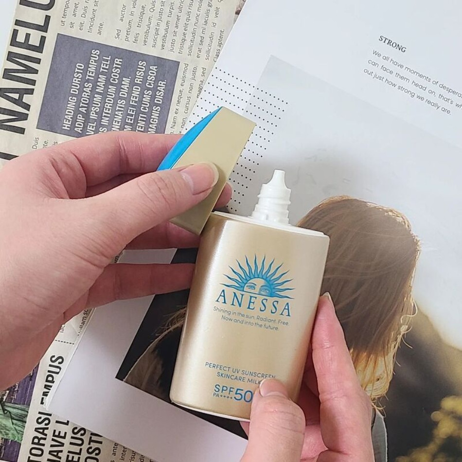 Kem Chống Nắng Anessa Sunscreen Skincare Milk