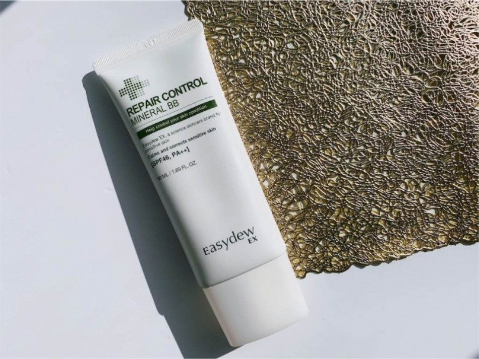 Kem chống nắng che khuyết điểm Easydew Ex Repair Control Mineral BB