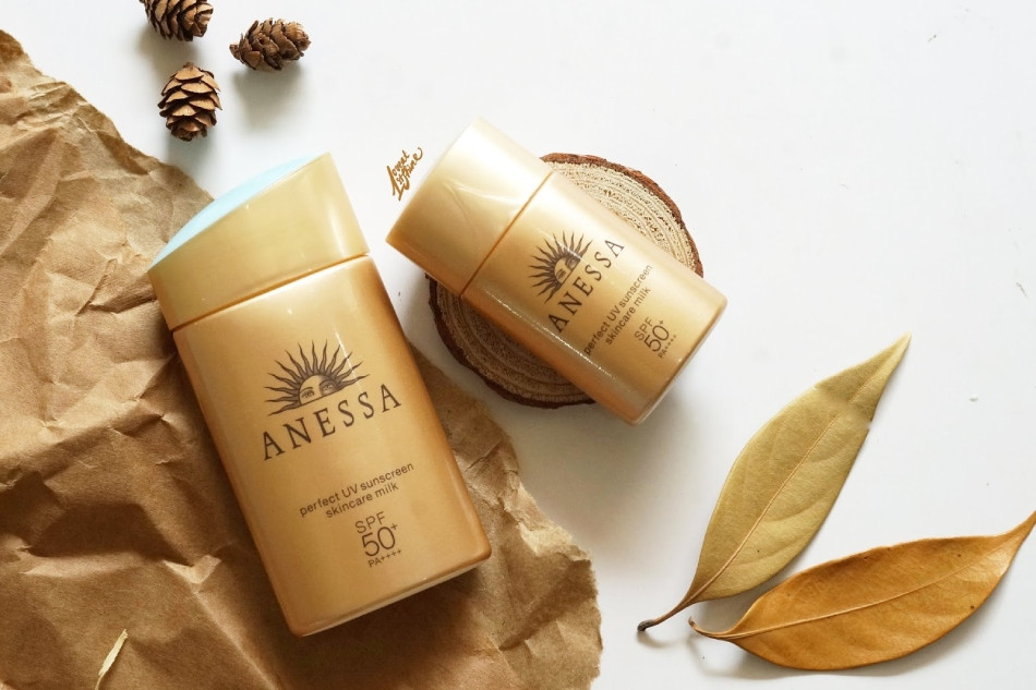 Kem chống nắng hóa học Anessa Perfect UV Sunscreen Skincare Milk SPF 50+