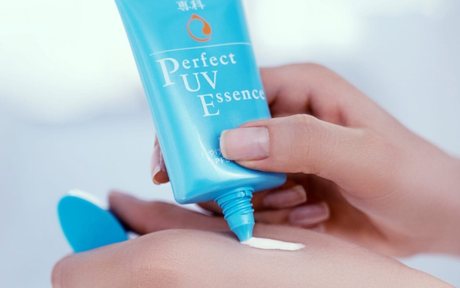 Kem chống nắng Senka Perfect UV