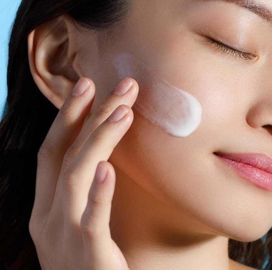 Kem chống nắng thông thường không có tác dụng dưỡng trắng da