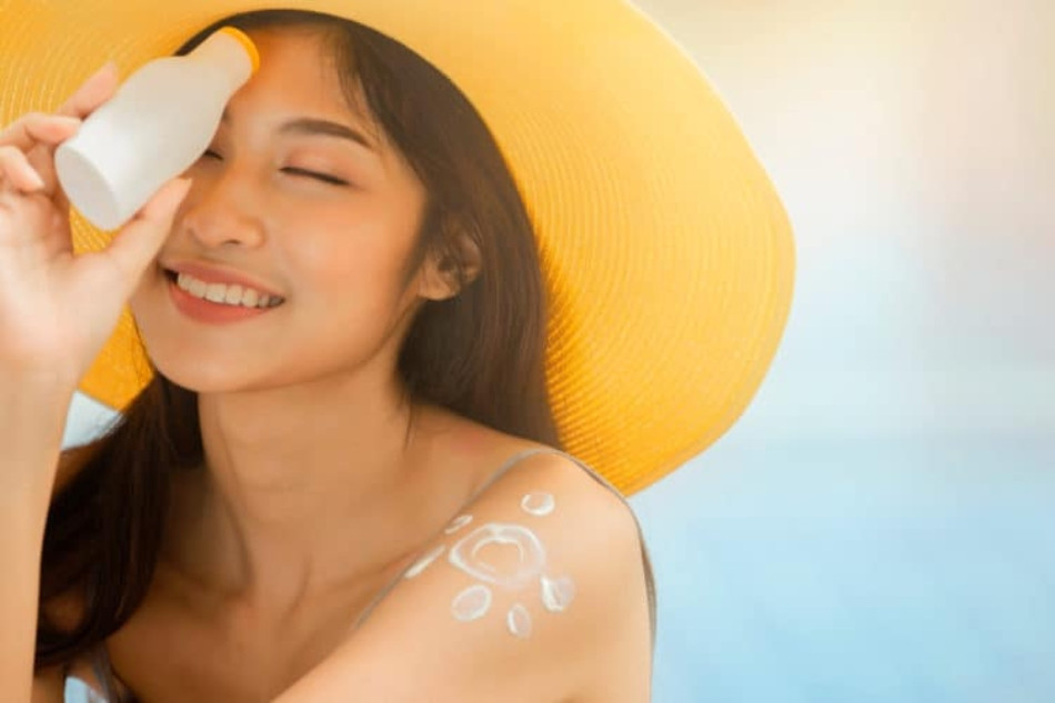 Kem chống nắng toàn thân có dùng cho mặt không?