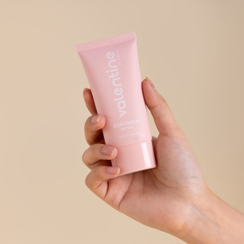 Kem chống nắng Valentine SPF 50 PA++++ giúp bảo vệ da khỏi tác nhân gây hại từ môi trường