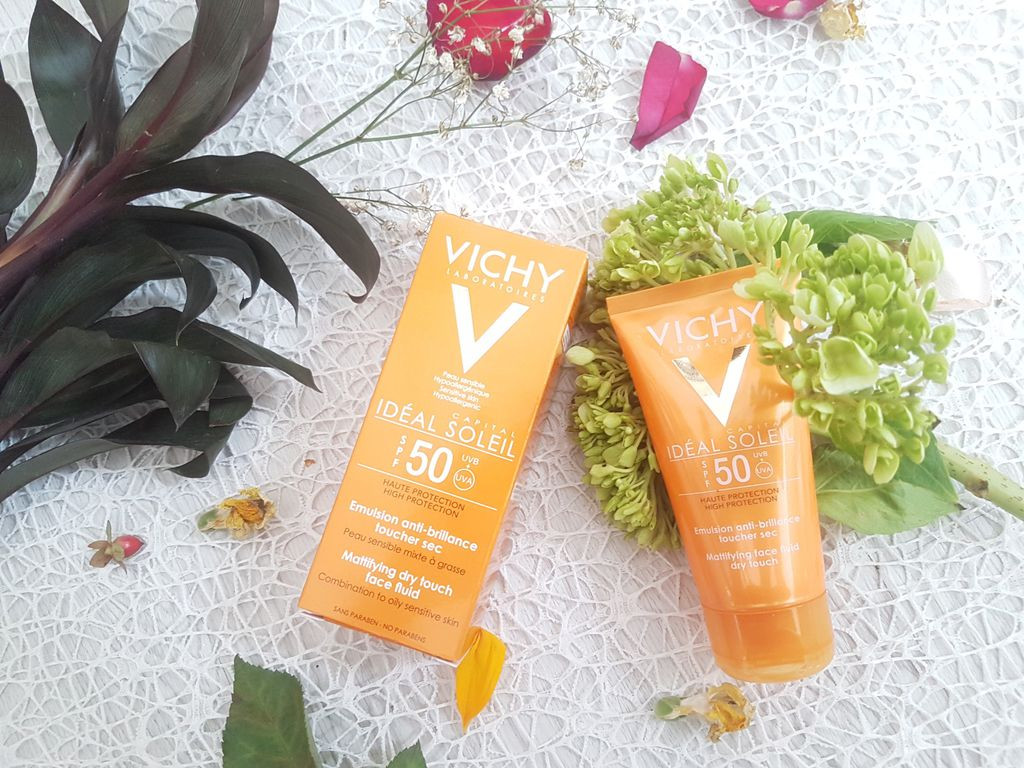 Kem Chống Nắng Vichy Capital Soleil Mattifying Face Fluid Dry Touch SPF50+