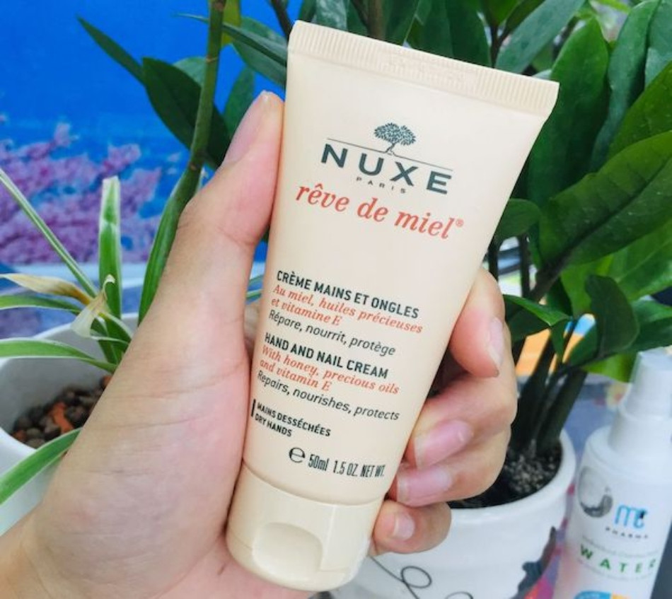 Kem dưỡng ẩm da tay Nuxe Reve De Miel Hand and Nail Cream