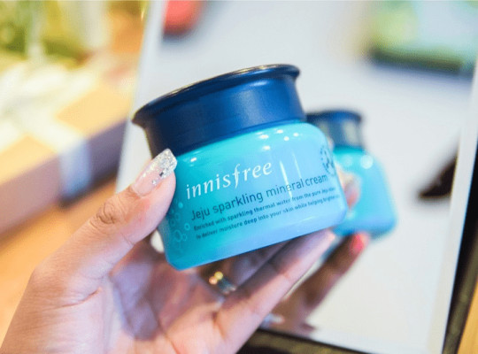 Kem Dưỡng Ẩm Innisfree Jeju Sparkling Mineral Cream