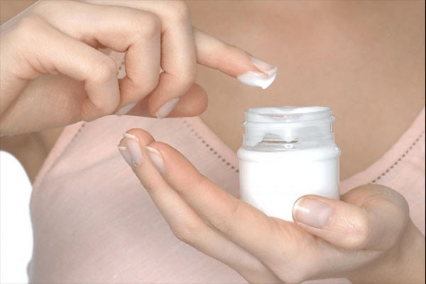 Kem trộn là gì? 3 dấu hiệu nhận biết da bị nhiễm độc Corticoid