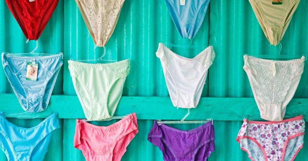 kết hợp dây phơi và móc treo đồ lót