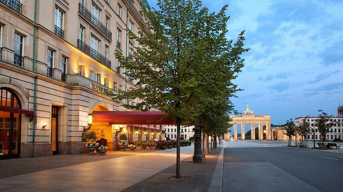 Vẻ đẹp vượt thời gian của khách sạn Adlon Kempinski, một huyền thoại trong trái tim nước Đức